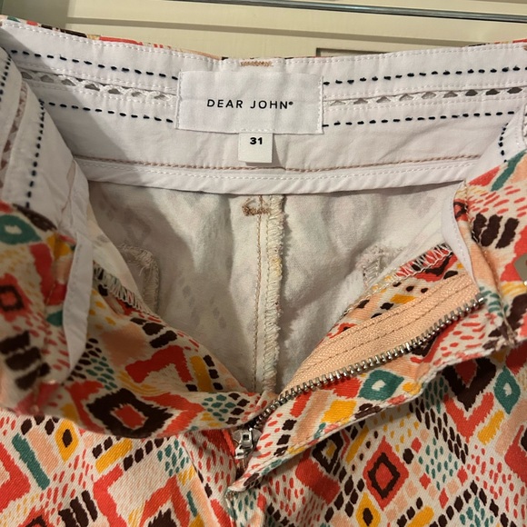 Dear John multi colored shorts size 31 excellent used condition. Worn only once! - Picture 2 of 3